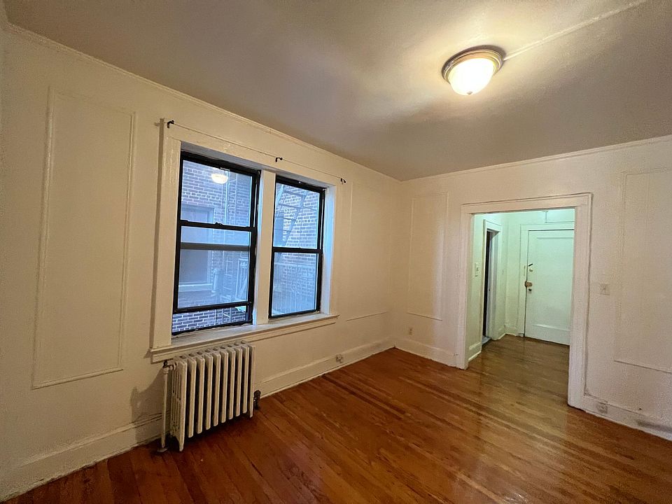 1st image of 46 Hill St #207
