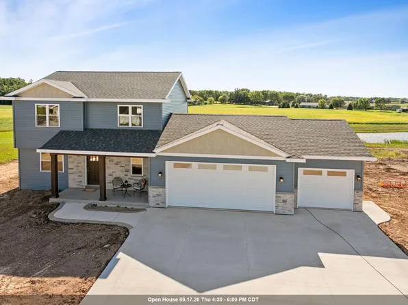 471 Rustic Ridge Dr, Brillion, WI 54110