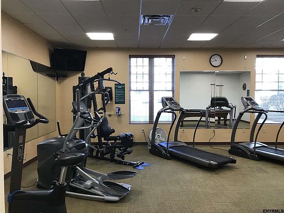 4th image of 8 Wall St APT 427