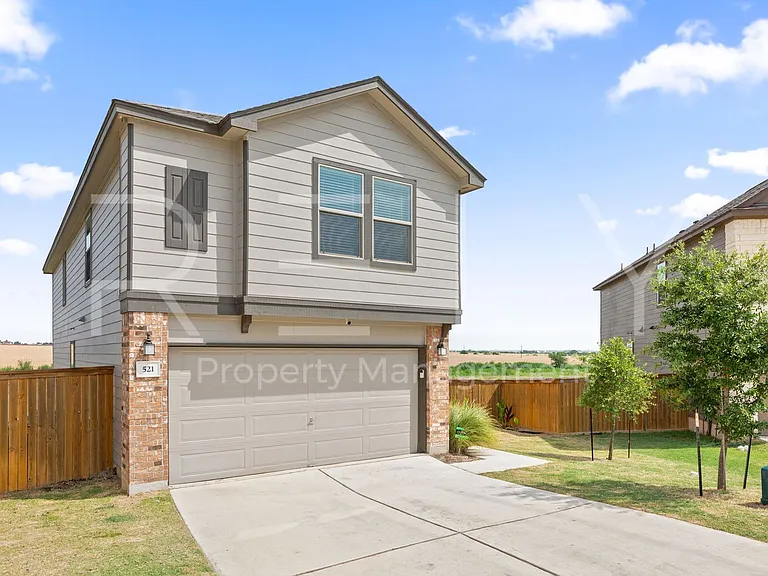 521 Colonel McNally Cv — Photo 3