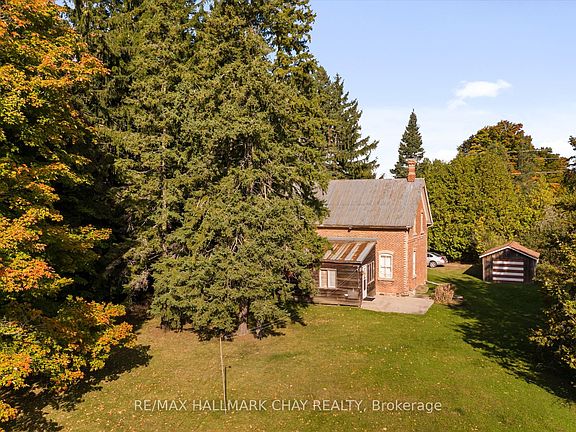 4th image of 965 10th Line