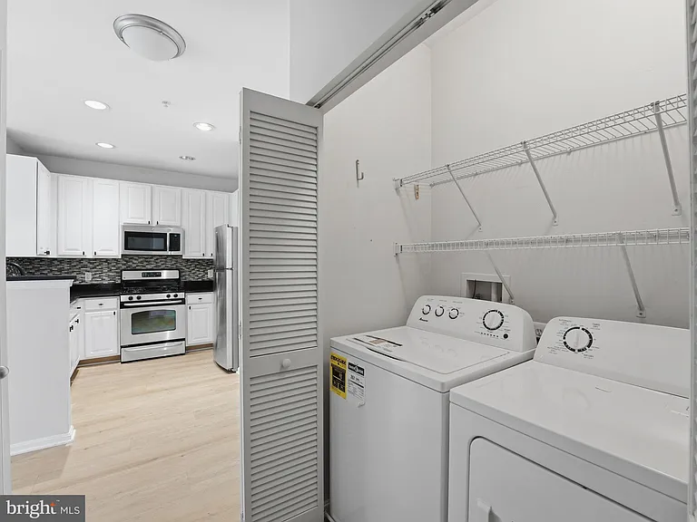 2301 25th St S #4-301 — Photo 17