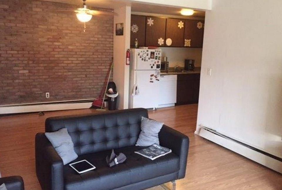 1st image of 207 Ballard St APT 203
