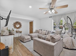 3125 Rainbow Dr, Grand Prairie, TX 75052