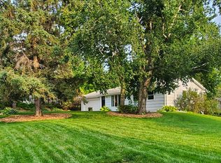 7821 W 86th St, Bloomington, MN 55438