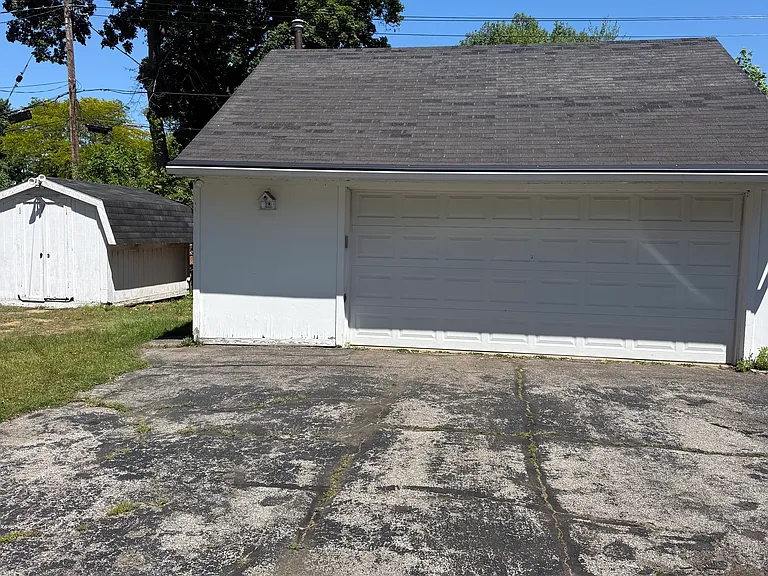 5146 Rambo Ln — Photo 2