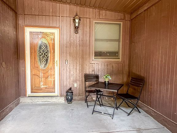 5th image of 329 Kimberly Ln