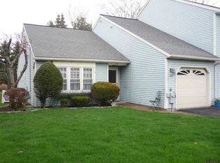 34 Carriage Rd, Clifton Park, NY 12065