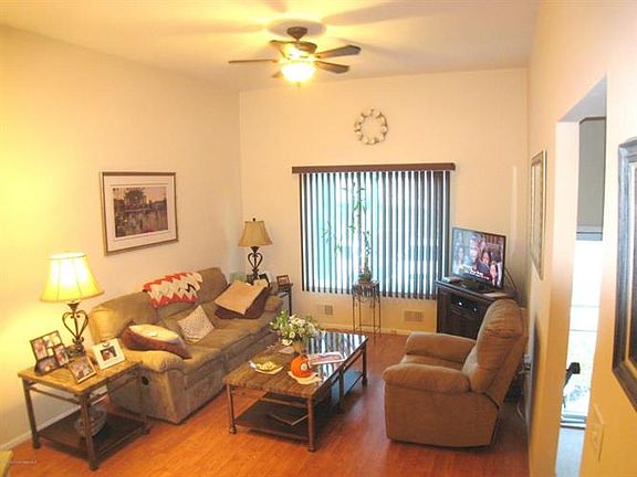 3rd image of 464 Clubhouse Dr