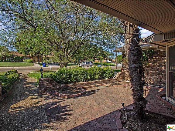 5th image of 3008 Homer Cir