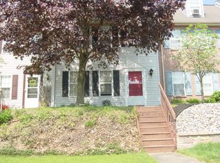 14 Pennwick Dr, Lititz, PA 17543