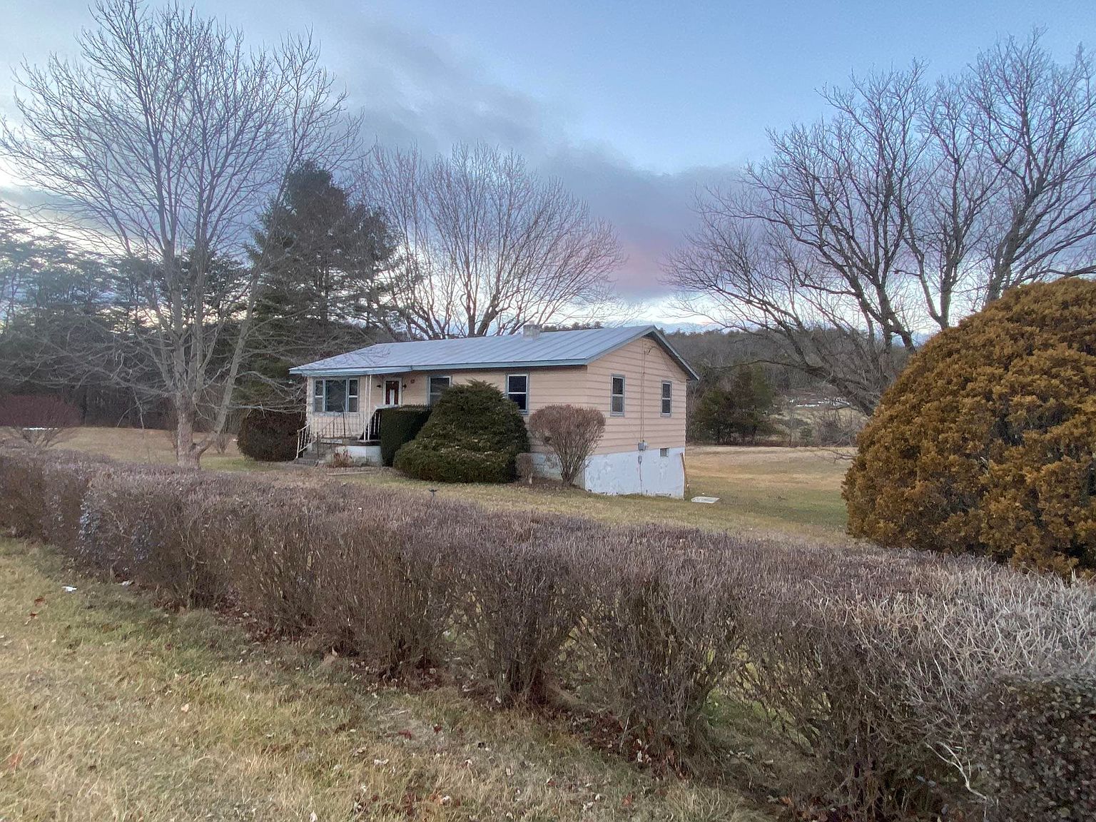 360 Madison St, Craigsville, VA 24430 Zillow
