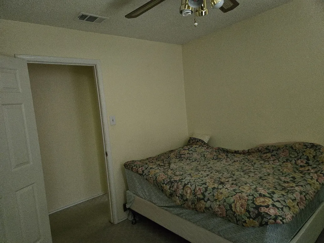 4 bed, 1841 sqft, $1,000 — Photo 2