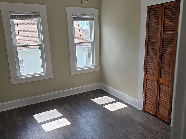 22 Calvin Ave — Photo 7