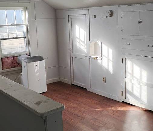 5th image of 609 Grand Ave #609.5