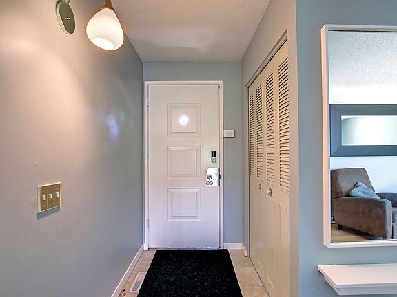 4th image of 3532 Benton Dr NW
