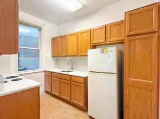 113-115 Plandome Rd #1, Manhasset, NY 11030