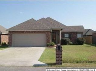 106 Katy Beth Dr, Youngsville, LA 70592