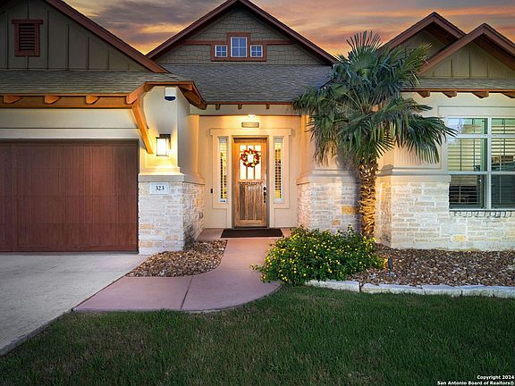 3rd image of 323 WAUFORD WAY