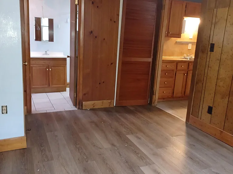 154 Williams St #B — Photo 9