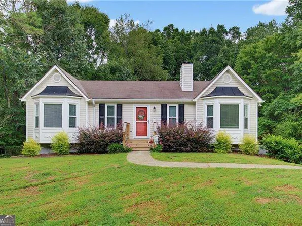 41 Camden Woods Dr NW, Cartersville, GA 30121