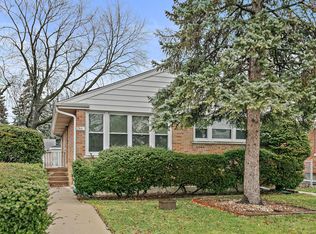 2841 Hawthorne St, Franklin Park, IL