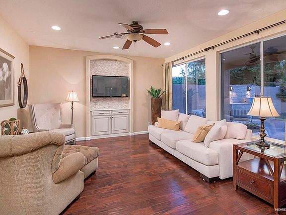 5th image of 1036 E Silverwood Dr
