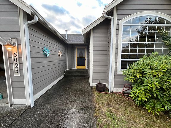 newly painted exterior and Interior.
