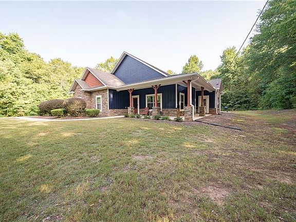 3rd image of 80 Lee Road 2182