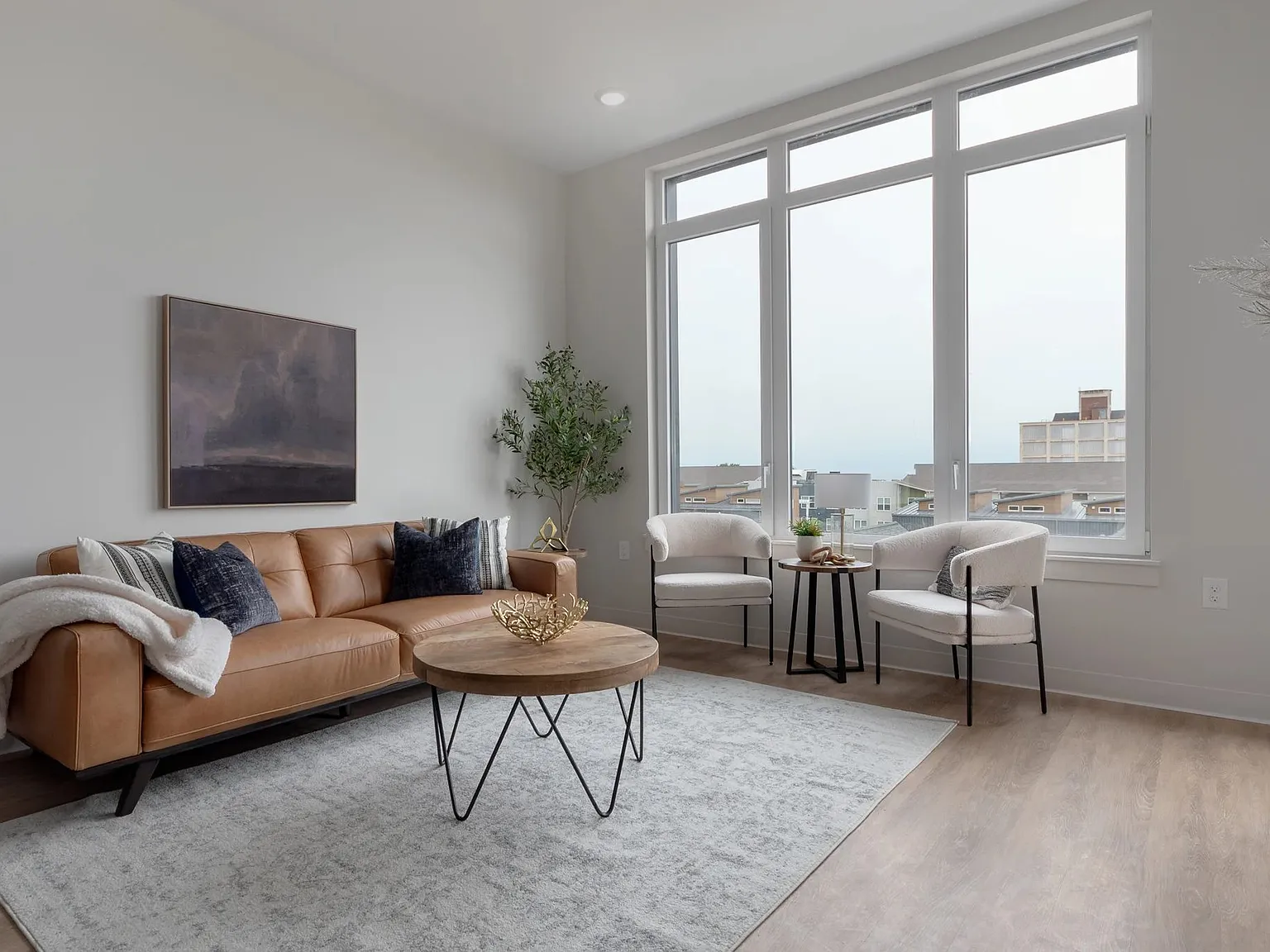 Breakwater Lofts — Photo 3