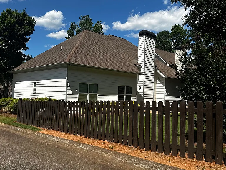 1231 Brighton Ln — Photo 24