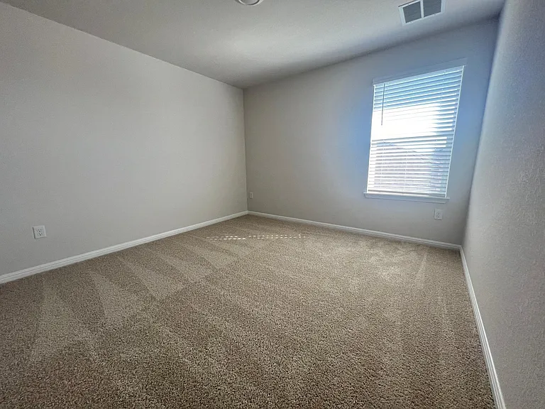 2700 Indian Clover Trl — Photo 25