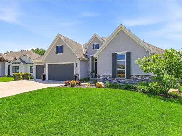 7511 N Gower Ave, Kansas City, MO 64151