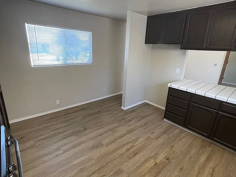 483 Quail Ct — Photo 24
