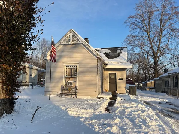 1042 Beech St, Connersville, IN 47331