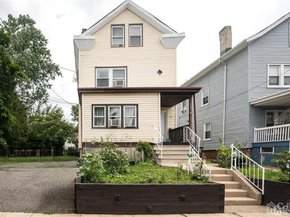 423 Cedar Ave, Highland Park, NJ 08904