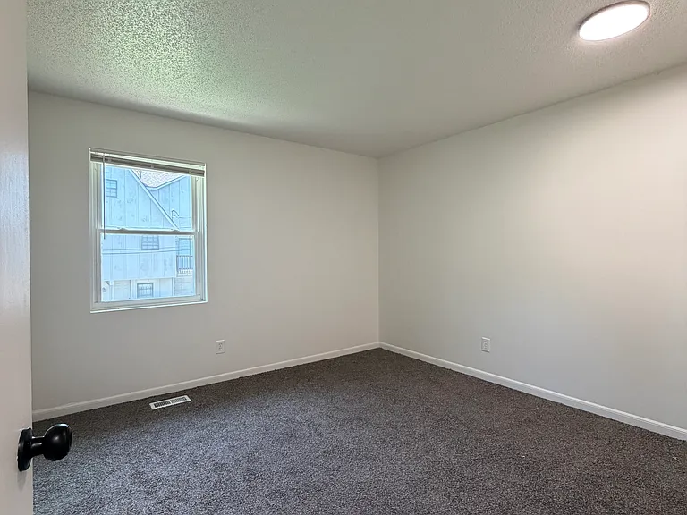 9210 Central St — Photo 14