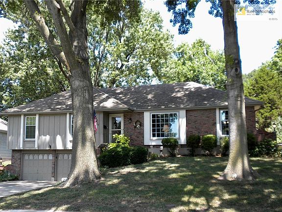 9400 W 82nd St, Overland Park, KS - front view