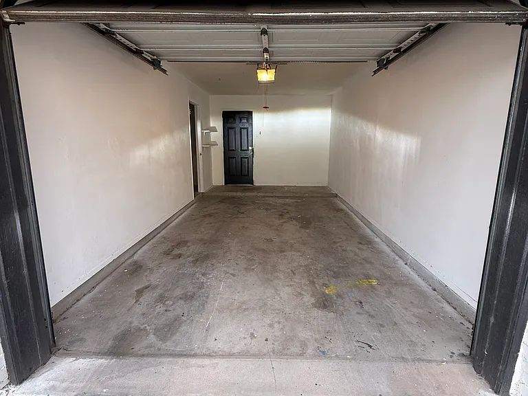 225 Zenith Dr #B — Photo 7