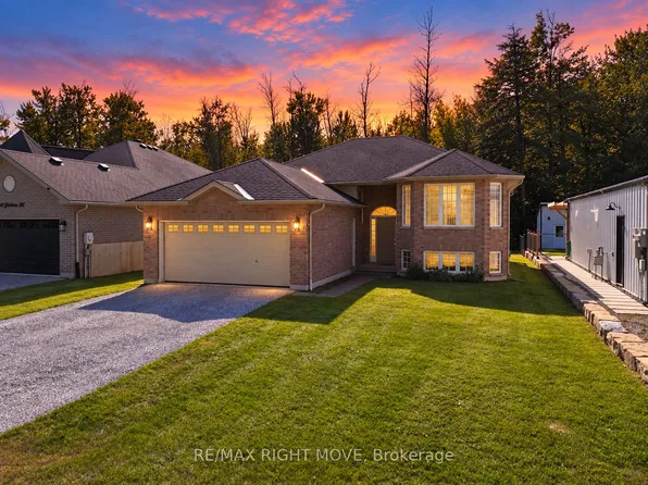 3240 Goldstein Rd, Severn, ON L0K 2B0