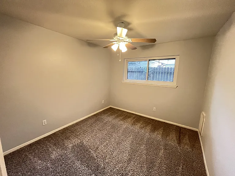 2919 Holly Green Dr — Photo 14