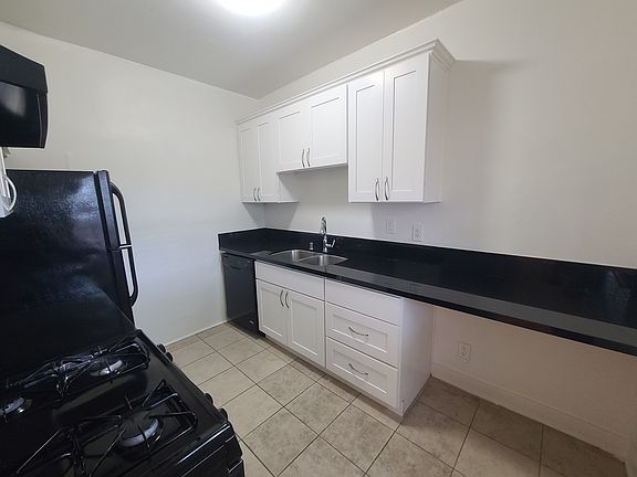 2nd image of 802 Hilldale Ave APT 6