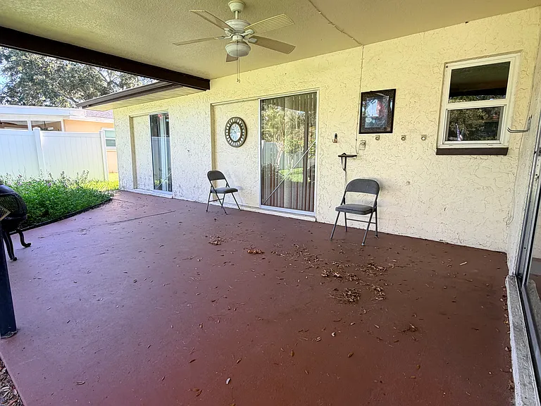 1648 Summerdale Dr S — Photo 16