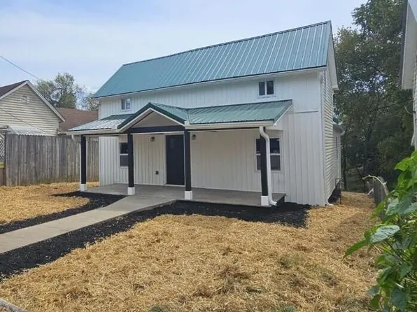 302 Poplar St, Lenoir City, TN 37771