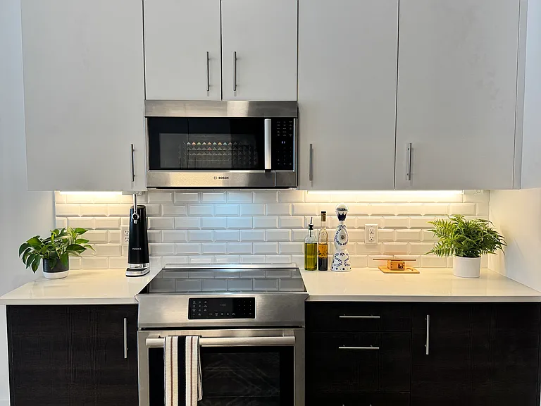2530 Lawrence St #206 — Photo 3