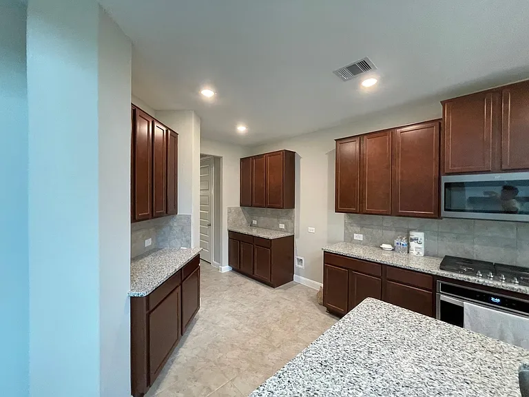 2216 Gadwall Ct — Photo 7