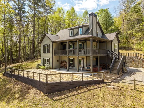 61 Overlook Rd, Blue Ridge, GA 30513