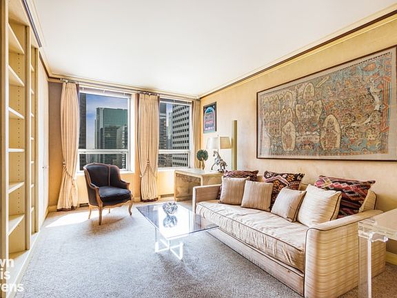 5th image of 15 W 53rd St #31A