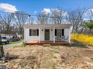 8034 Avis Mill Rd, Williamsport, MD 21795