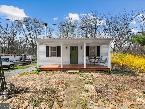 8034 Avis Mill Rd, Williamsport, MD 21795